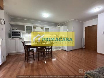 Appartamento di 78 m² con 3 locali e box auto a Mi