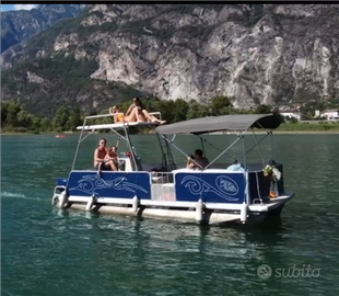 Pontoon boat (pontone catamarano)