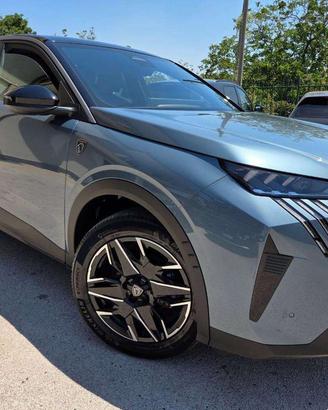 Peugeot 3008 Hybrid 145 e-DCS6 GT "18000 km"