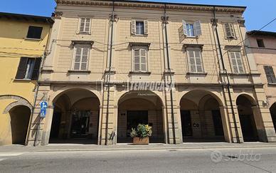 Trilocale ristrutturato in centro.