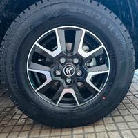 Gomme Continental 225/75/r16 cp e cerchi originali