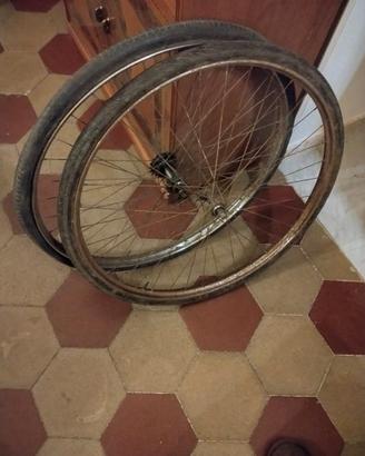 Ruote da 28 freni a bacchetta