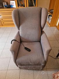 Poltrona Reclinabile alzapersona