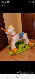 Cavallino per bambino.