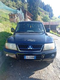 Mitsubishi pajero 2.5