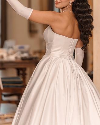 abito da sposa in raso