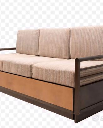 Due divani letto anni '70 in legno massello