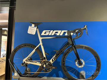 Giant Propel Advanced SL1