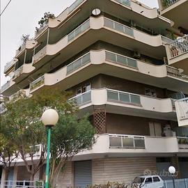 Quadrilocale viale John Fitzgerald Kennedy 103/2,
