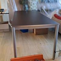 Tavolo (cucina o soggiorno)