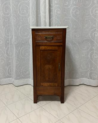 Comodino antico