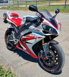 YAMAHA R1 rn19 16v anno 2007