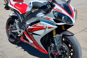 YAMAHA R1 rn19 16v anno 2007