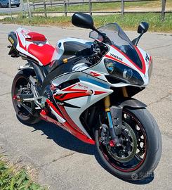 YAMAHA R1 rn19 16v anno 2007