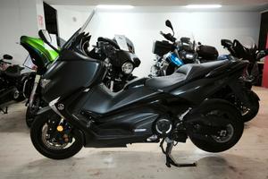 Yamaha T Max 530
