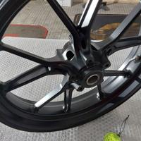 cerchio anteriore ducati