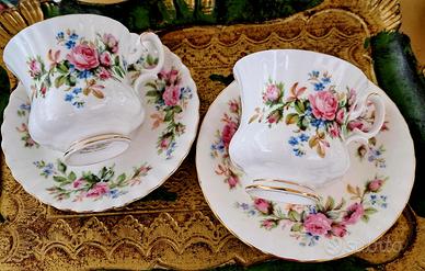 Due tazze da tè Royal Albert Moss rose 