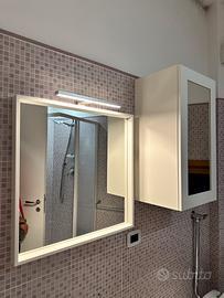 Specchio e armadio bagno