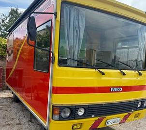 Food truck ristrutturato