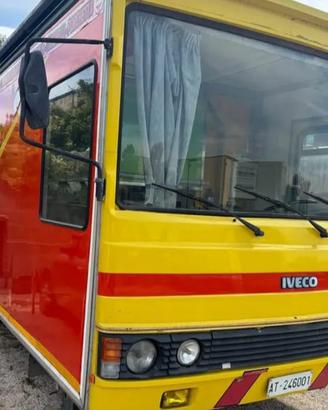Food truck ristrutturato
