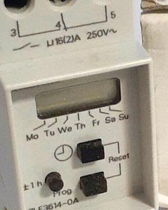 SIEMENS TIMER DIGITALE 7LF36140A