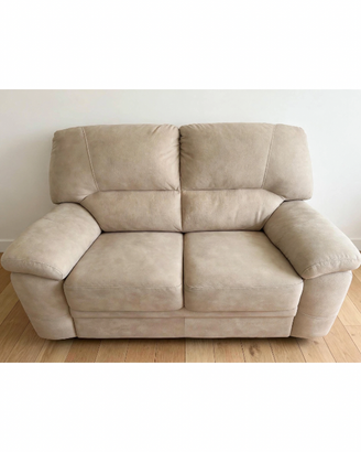 Divano 2 posti beige in nabuk come nuovo