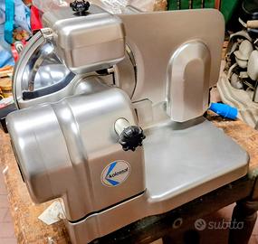 Affettatrice professionale Kolossal Manconi