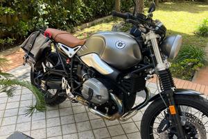 MOTO  BMW R NINE T SCRAMBLER