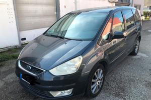 Ford Galaxi 7 Posti tenuto bene