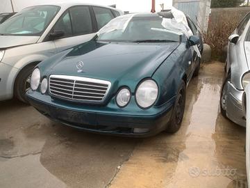 Ricambi usati Lexus is 220d 2007 2adfhv 170 cv