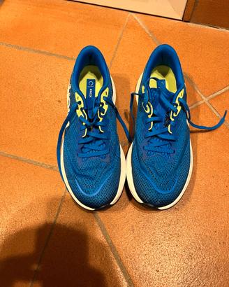 Hoka Clifton 4