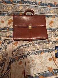 BORSA MANAGER  IN VERA PELLE MARRONE 