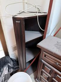Angoliera in legno