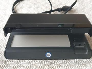 RIVELATORE DI BANCONOTE FALSE - Safescan 70