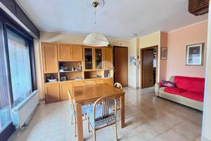 5 LOCALI A GASSINO TORINESE