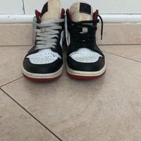 jordan 1 mid rosse bianche e nere