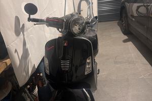 Vespa 300 gts