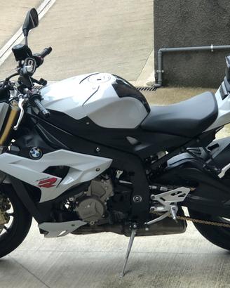 Bmw s 1000