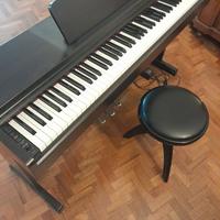 Piano digitale YDP-131
