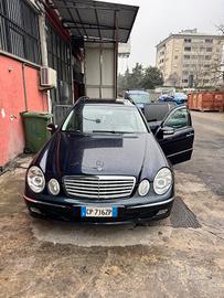 Mercedes E200