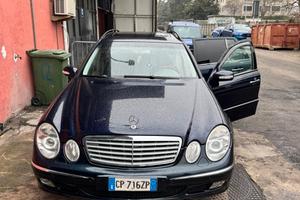 Mercedes E200