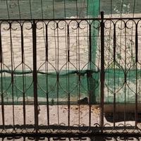 Bellissime ringhiere antiche in ferro chiodato.