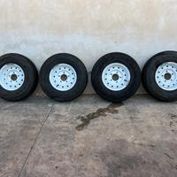 Cerchi e gomme Defender