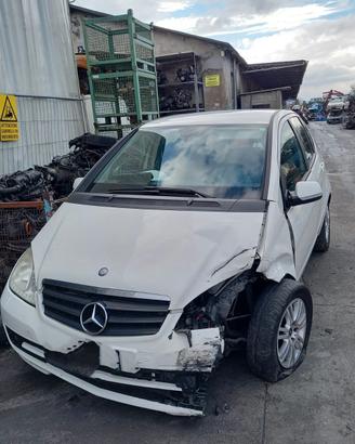 Ricambi Mercedes a 150 anno 2008