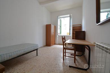 Viale Principe Umberto - Stanze per studentesse