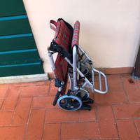 Sedia a rotelle pieghevole da viaggio