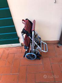 Sedia a rotelle pieghevole da viaggio
