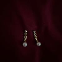 Orecchini d’oro con perle Akoya