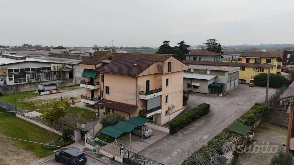 Appartamento – Valeggio sul Mincio, Zona artigianale Foroni - Vista 3