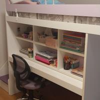 Cameretta letto a castello con scrivania